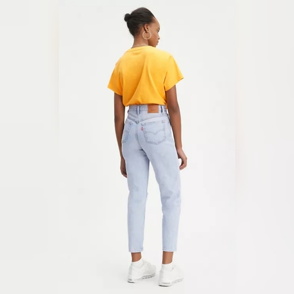 Levi's High Waisted Light Wash Distressed/Ripped Mom Jeans - Picture 3 of 10